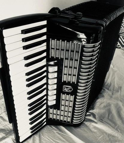 ΑΚΟΡΝΤΕΟΝ Hohner 120 bass Keys  - Γερμαν