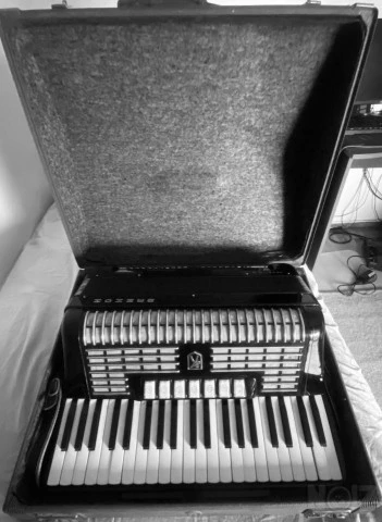 ΑΚΟΡΝΤΕΟΝ Hohner 120 bass Keys  - Γερμαν
