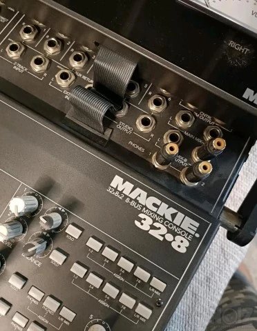 Mackie 32.8 ΝΕΑ ΤΙΜΗ