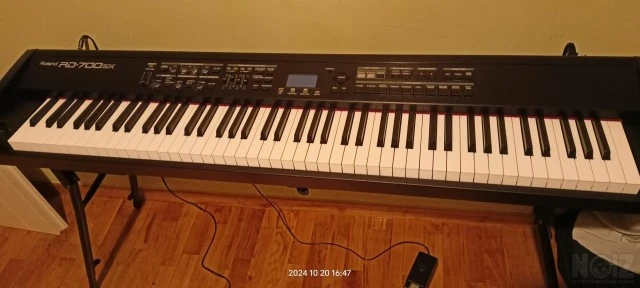 Roland RD-700 SX Stage Piano