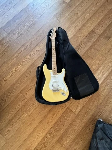 Fender Stratocaster Player Series MNBCR