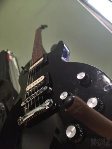 Epiphone Les Paul + Mustang Micro