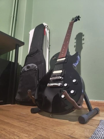 Epiphone Les Paul + Mustang Micro