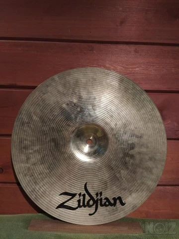 Jildjian 17'' Dark Crash Medium Thin K S