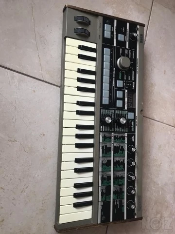 microKORG 2002