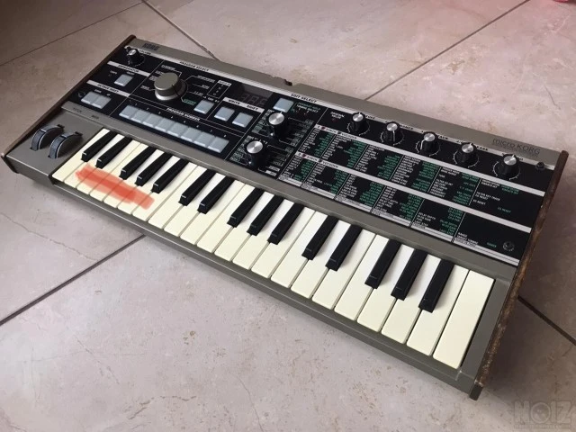 microKORG 2002