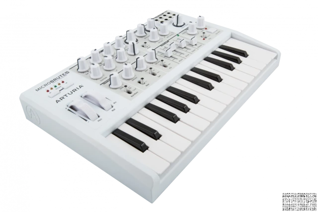 Arturia MicroBrute SE White – Special Ed