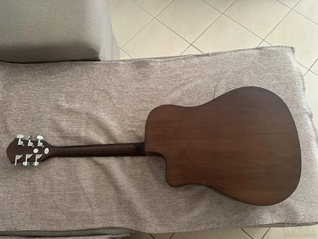 Fender Ηλεκτροακουστικη