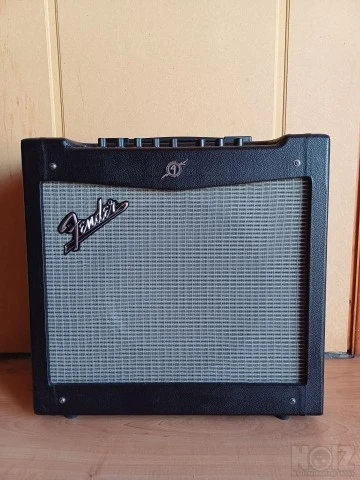 Ενισχυτής κιθάρας Fender Mustang II