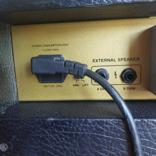 Νεα τιμη 100w Stinger STP100GOR ενισχυτη
