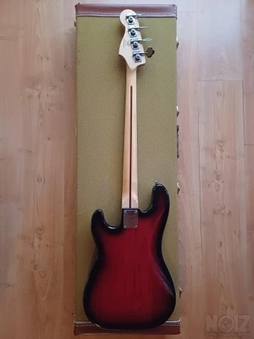 Squier precision bass