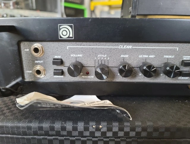 Ampeg B5R 500w USA &amp; Footswitch
