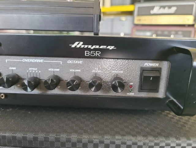 Ampeg B5R 500w USA &amp; Footswitch