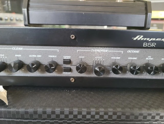 Ampeg B5R 500w USA &amp; Footswitch
