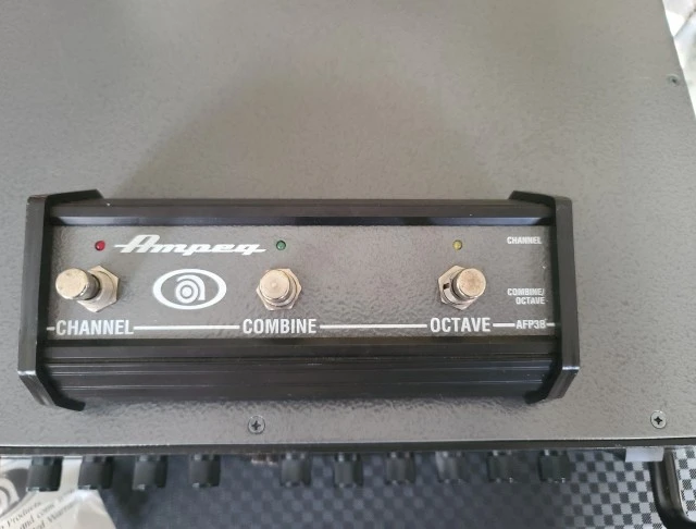 Ampeg B5R 500w USA &amp; Footswitch