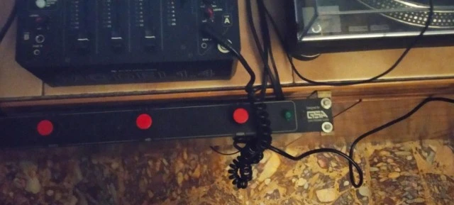 E&S x3004 3wayband isolator