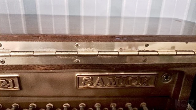 Upright Πιάνο Samick SU-121