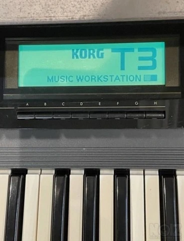 Korg T3 workstation
