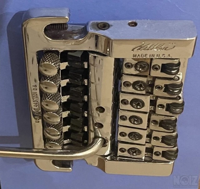 Kahler Tremelo 2215 Stud Mount model. Vi
