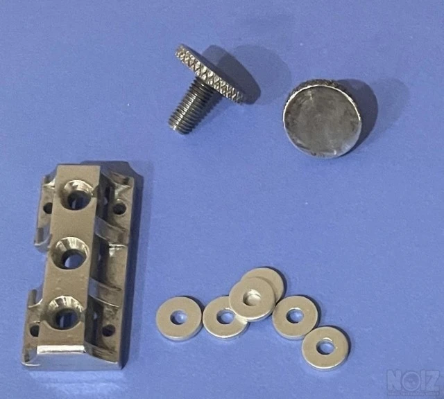 Kahler Tremelo 2215 Stud Mount model. Vi