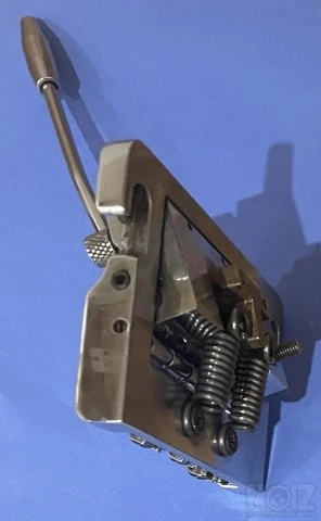 Kahler Tremelo 2215 Stud Mount model. Vi