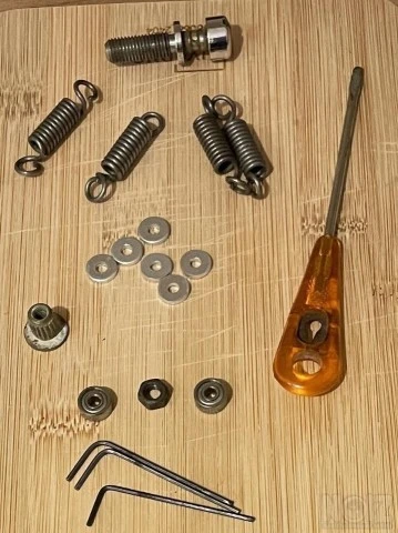 Kahler Tremelo 2215 Stud Mount model. Vi