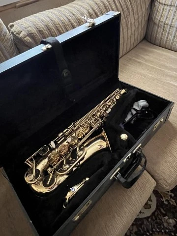 Τrevor James the horn alto saxophone Eb