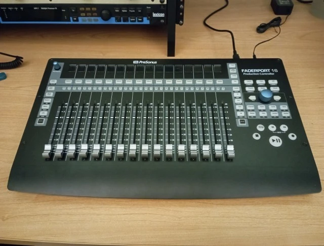 Presonus - Faderport 16