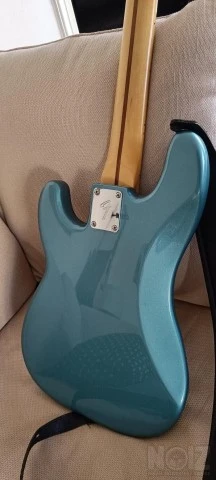 Fender Player Precision