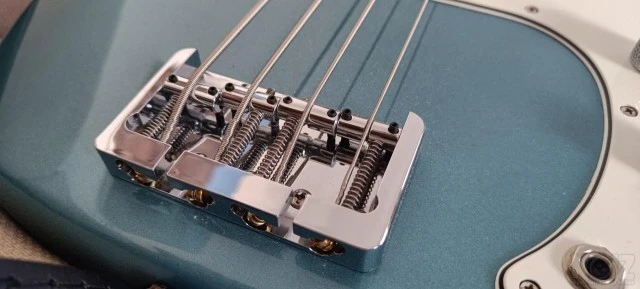 Fender Player Precision