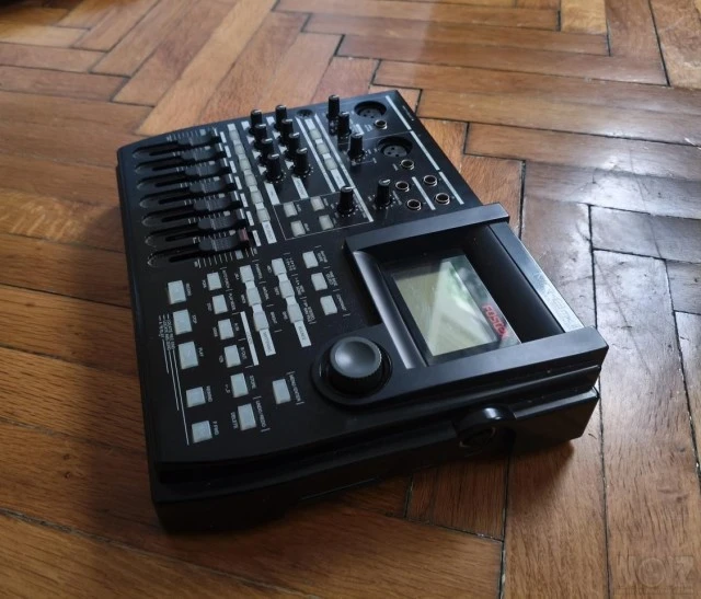 Fostex MR-8MKII Multi-Track Recorder