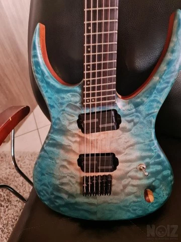 39 Custom Guitar - Multiscale 6 String