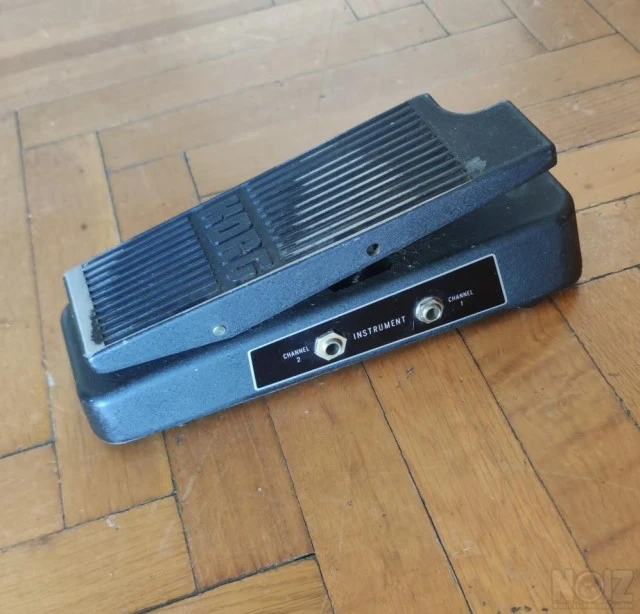 KORG FK-3 vintage stereo volume pedal