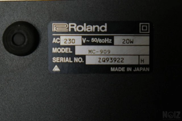 Roland MC 909