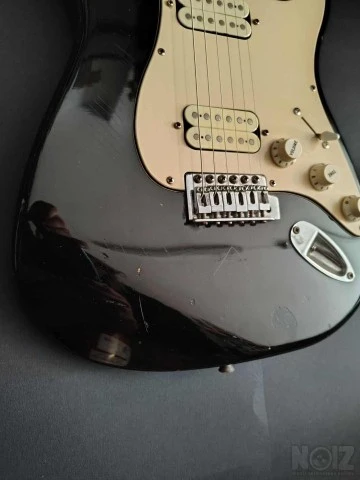 Squier Stratocaster HH
