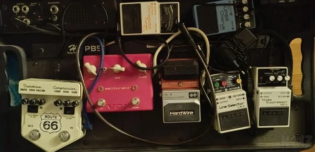 7 Pedals+Pedalboard Δώρο