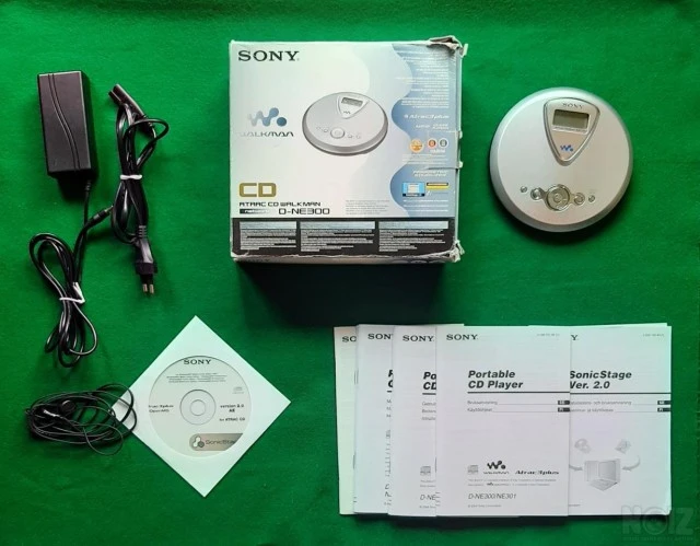 SONY DISCMAN D-NE300 Atrac3plus MP3 CD W