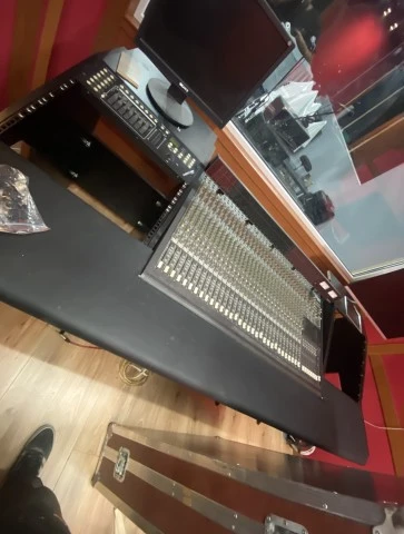 Mackie 32.8 HARD CASE + patch bay ΝΕΑ ΤΙΜΗ