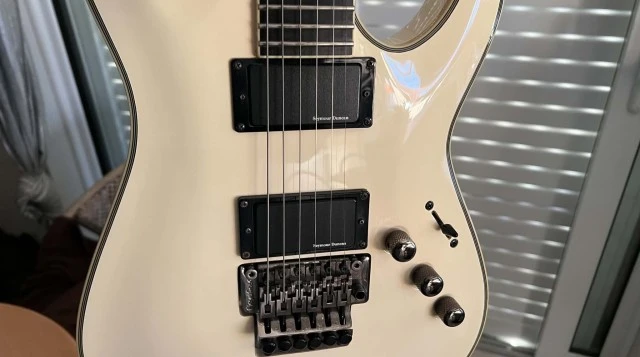 Schecter Blackjack ATX-C1 FR Korea + hard case