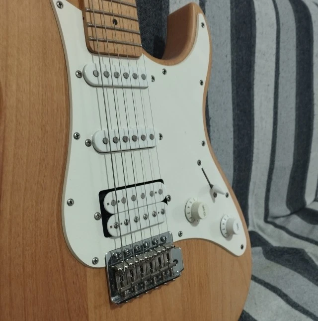 Yamaha Pacifica 112-JM