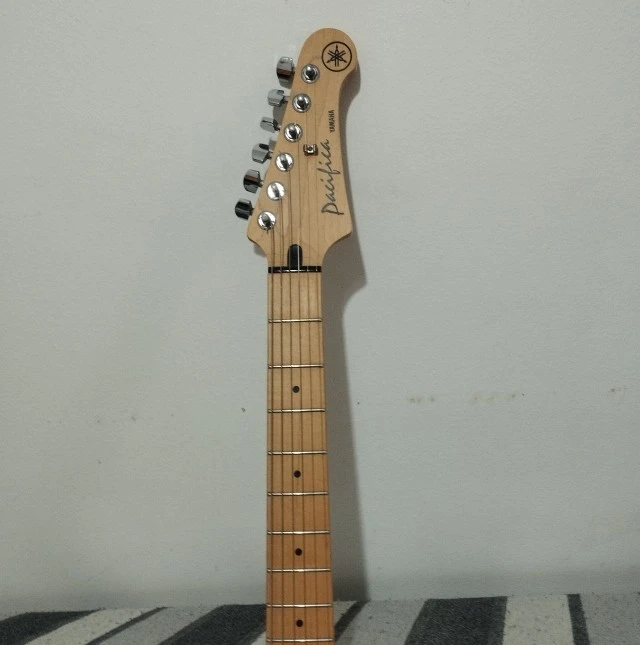 Yamaha Pacifica 112-JM