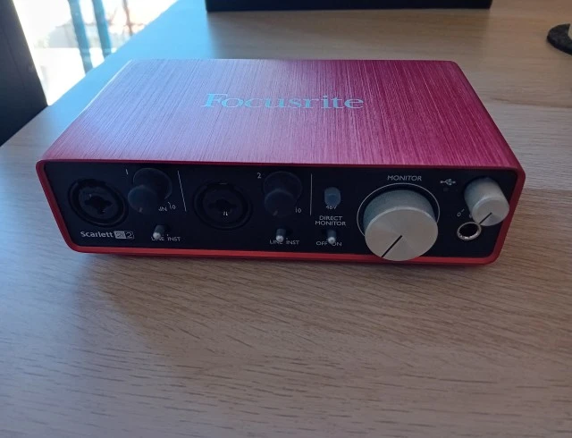 Focusrite Scarlett 2i2 2nd Gen
