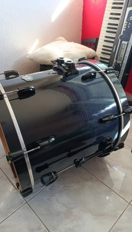 Pearl Vision Bass Drum