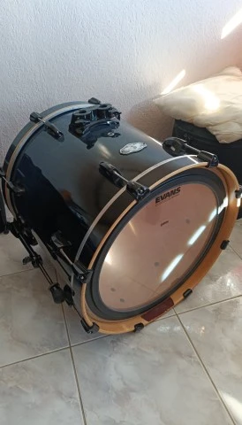 Pearl Vision Bass Drum