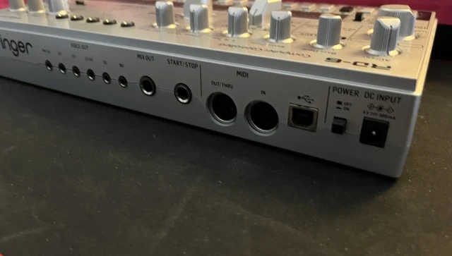 Behringer RD-6