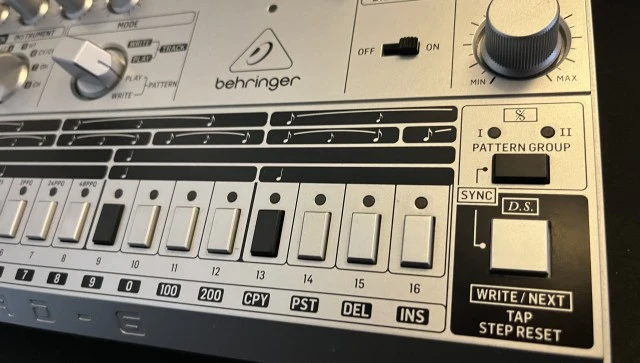 Behringer RD-6