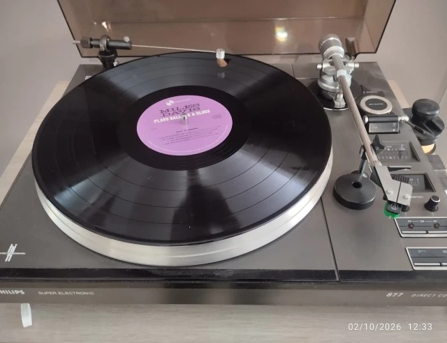 Philips 877