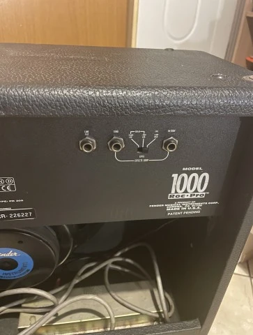 Fender Roc Pro 1000
