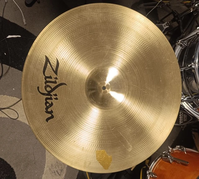 Zildjian Avedis Medium Ride 20"