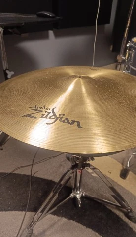 Zildjian Avedis Medium Ride 20"